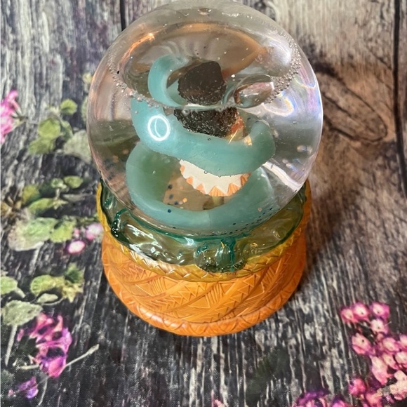 JAKKS Pacific Disney Moana's Musical Water Snow Globe and Jewelry Box WORKS 6" - Picture 8 of 12